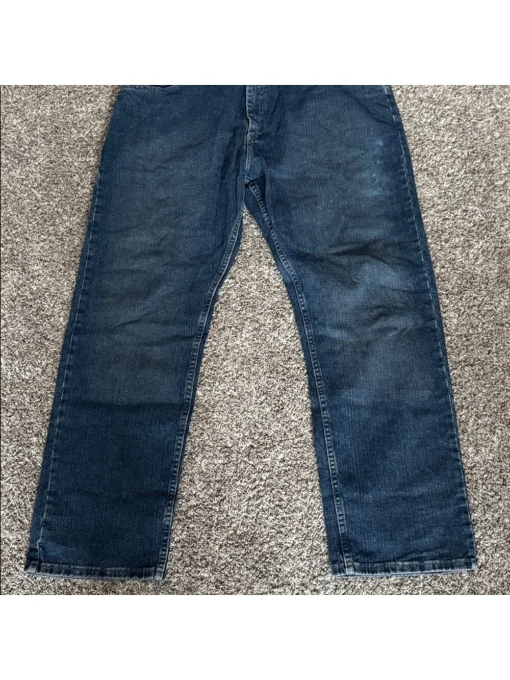 Wrangler 42 x 32 Dark Wash Straight Leg Jeans